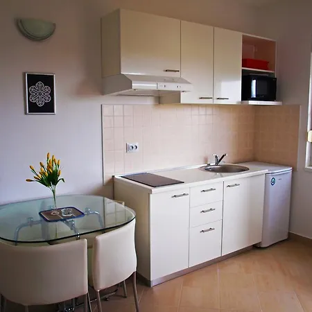 Nova Apartment