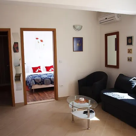 Nova Apartment
