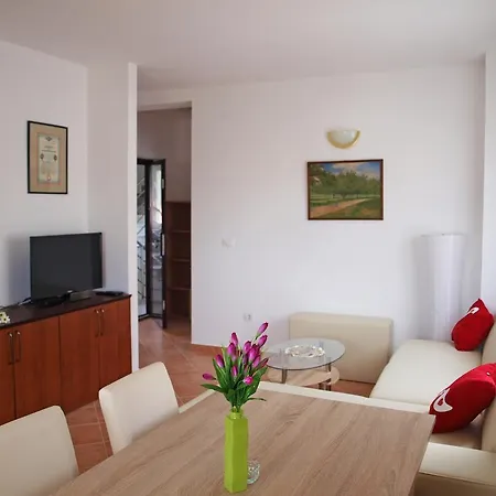 Nova Apartment
